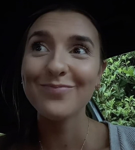 Who is Chloe Powell on TikTok? Cheating Boyfriend Caught - Drama Explained
